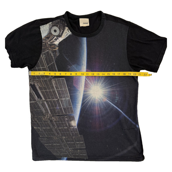 Elwood Shirt Mens Large Space Station Solar Panel NASA Graphic Tee Astronomy - Picture 3 of 4